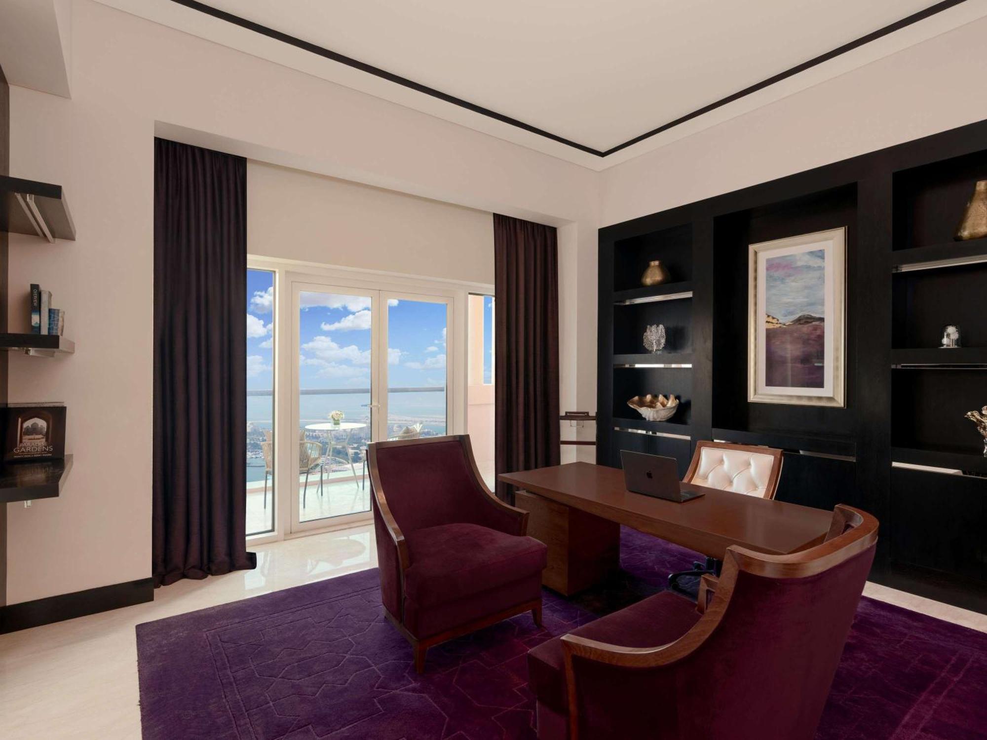 Rixos Marina Abu Dhabi Hotel Exterior photo Office