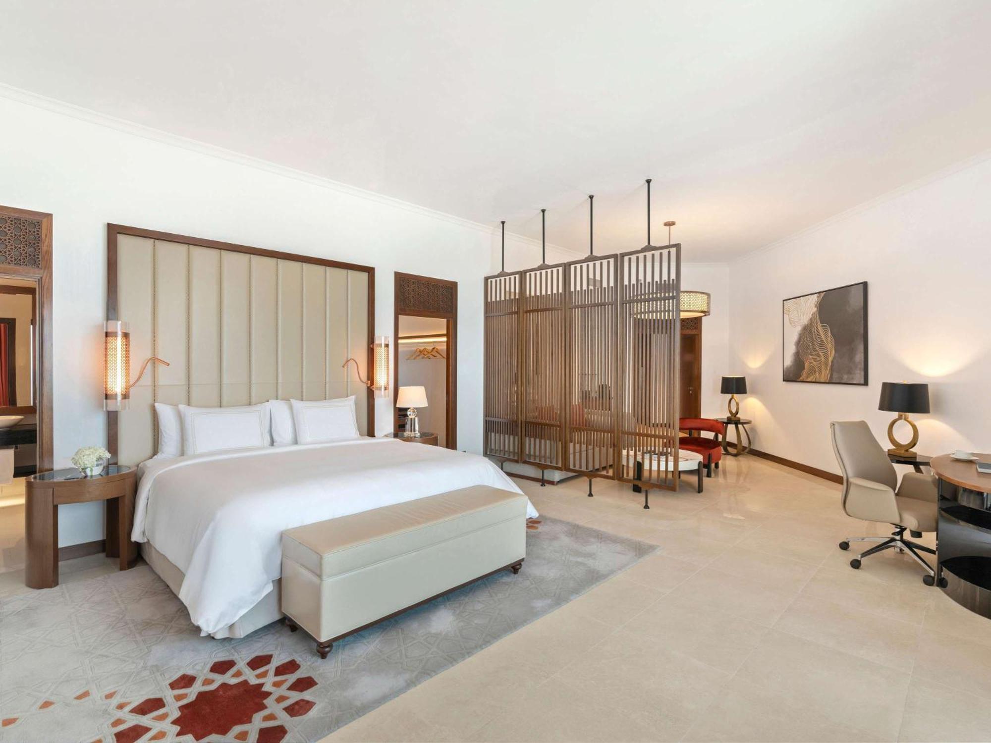 Rixos Marina Abu Dhabi Hotel Exterior photo A bedroom at the hotel
