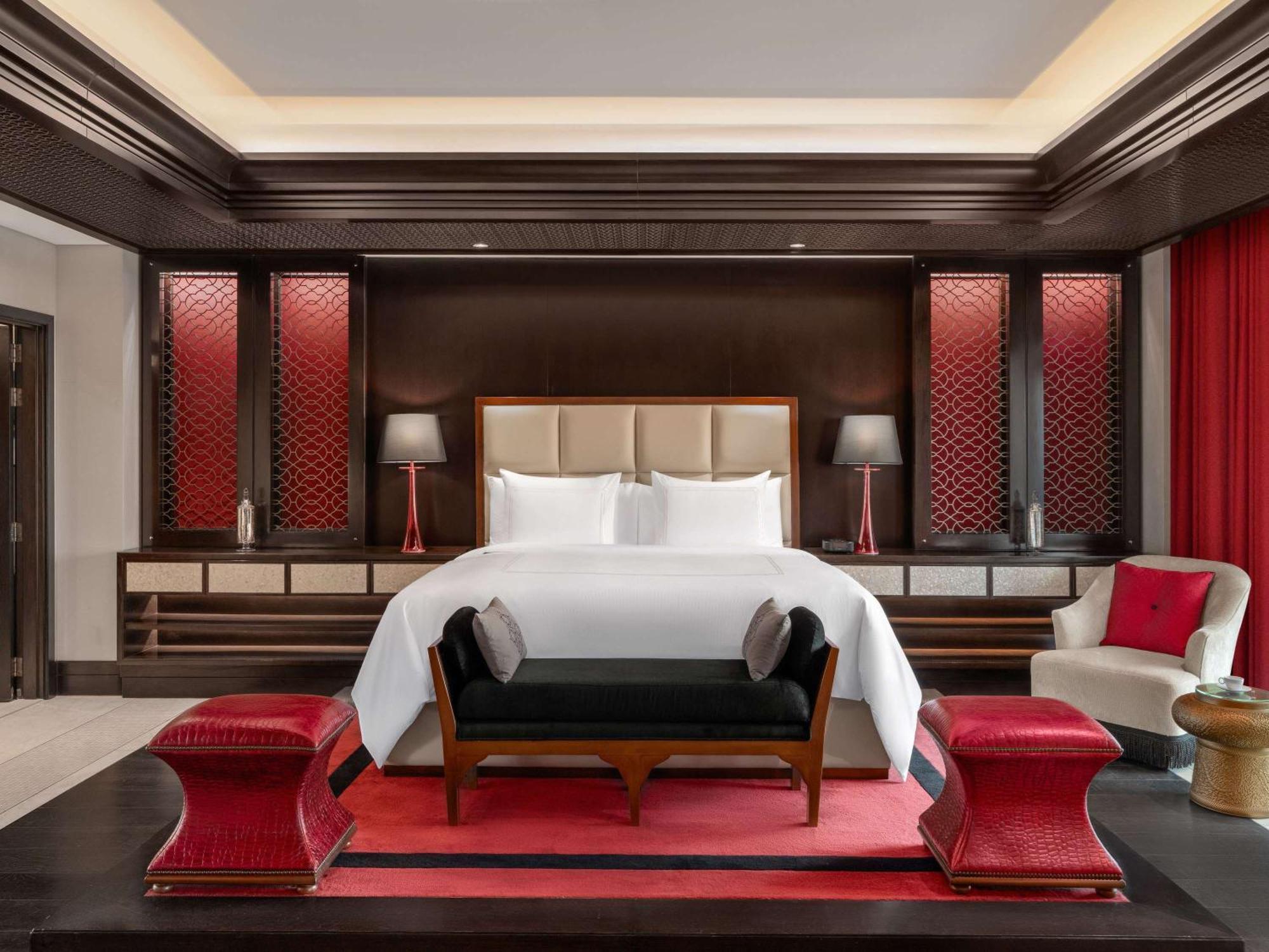 Rixos Marina Abu Dhabi Hotel Exterior photo A bedroom at the hotel